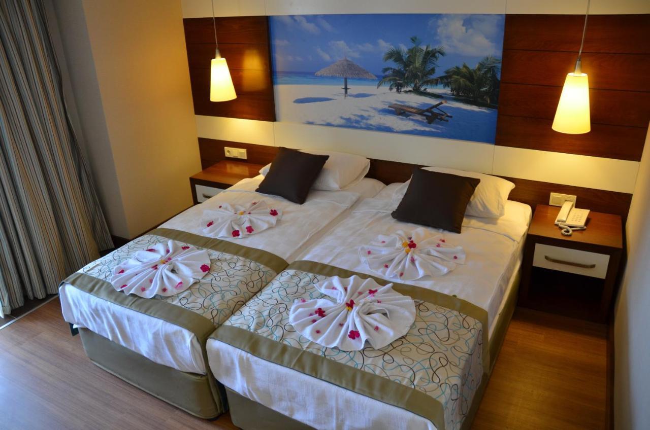 Holiday City Hotel (Adults Only) Side Habitación foto